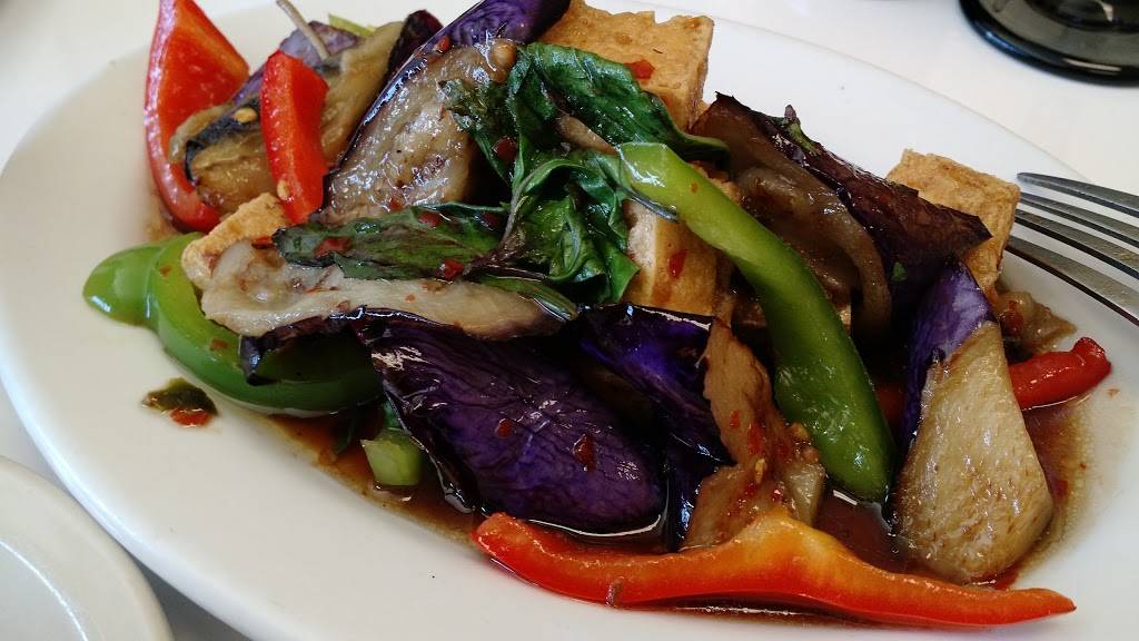 The Dish Thai Fusion Cuisine | restaurant | 11717 Moorpark St, Studio City, CA 91604, USA | 8184232188 OR +1 818-423-2188