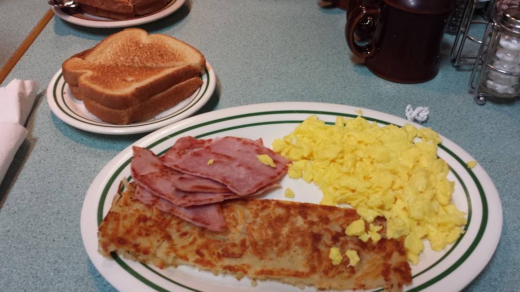 Johnnys Diner | restaurant | 104 S Semoran Blvd, Winter Park, FL 32792, USA | 4076776776 OR +1 407-677-6776