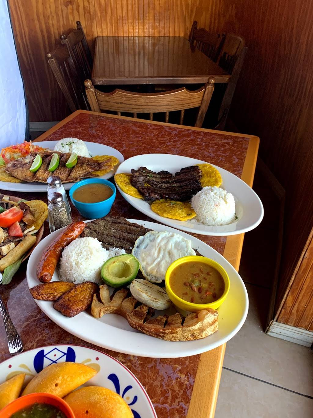 Delicias El Paisa Restaurant Bar & Grill | restaurant | 9816 US-19, Port Richey, FL 34668, USA | 7278077830 OR +1 727-807-7830