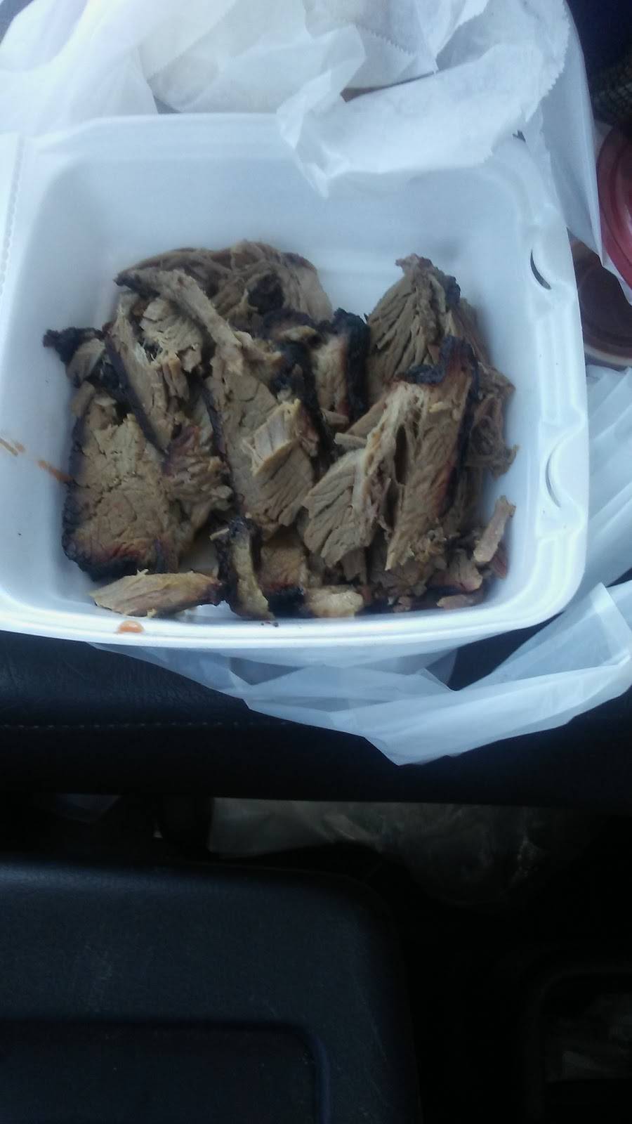 C T Real Deal BBQ | restaurant | 2901 S Lancaster Rd, Dallas, TX 75216, USA | 2143023000 OR +1 214-302-3000