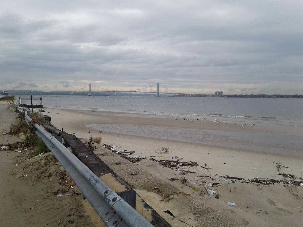 Emmons Bagels | bakery | 2253 Emmons Ave, Brooklyn, NY 11235, USA | 7189347665 OR +1 718-934-7665