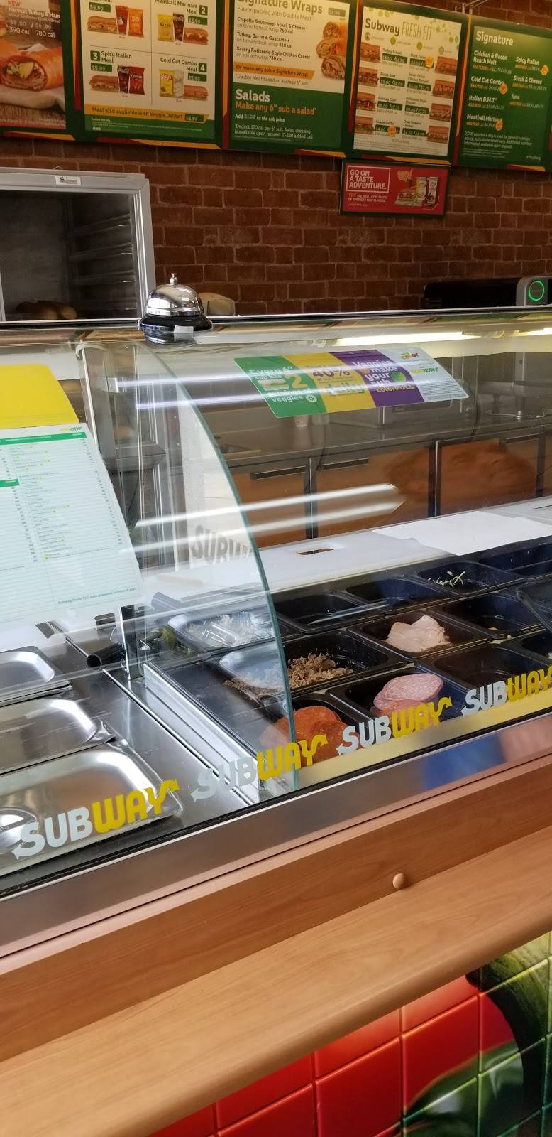 Subway | restaurant | 24701 N River Rd, Mt Clemens, MI 48043, USA | 5863073016 OR +1 586-307-3016