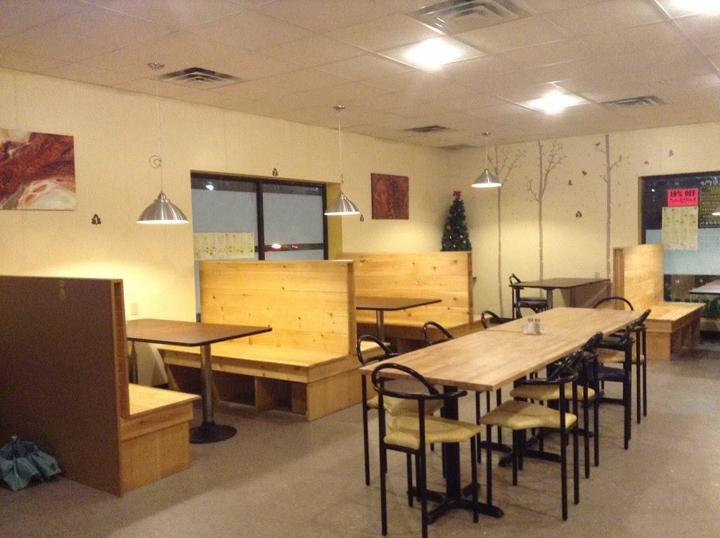 Q-Tea Asian Food & Bubble Tea | cafe | 3211 Sandwich St, Windsor, ON N9C 1A9, Canada | 5192528148 OR +1 519-252-8148