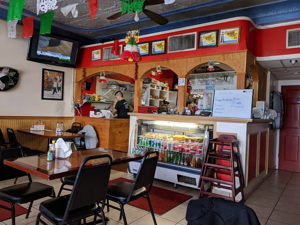 Los Molcajetes Mexican Restaurant | restaurant | 211 Liberty Square, Norwalk, CT 06855, USA | 2038319921 OR +1 203-831-9921