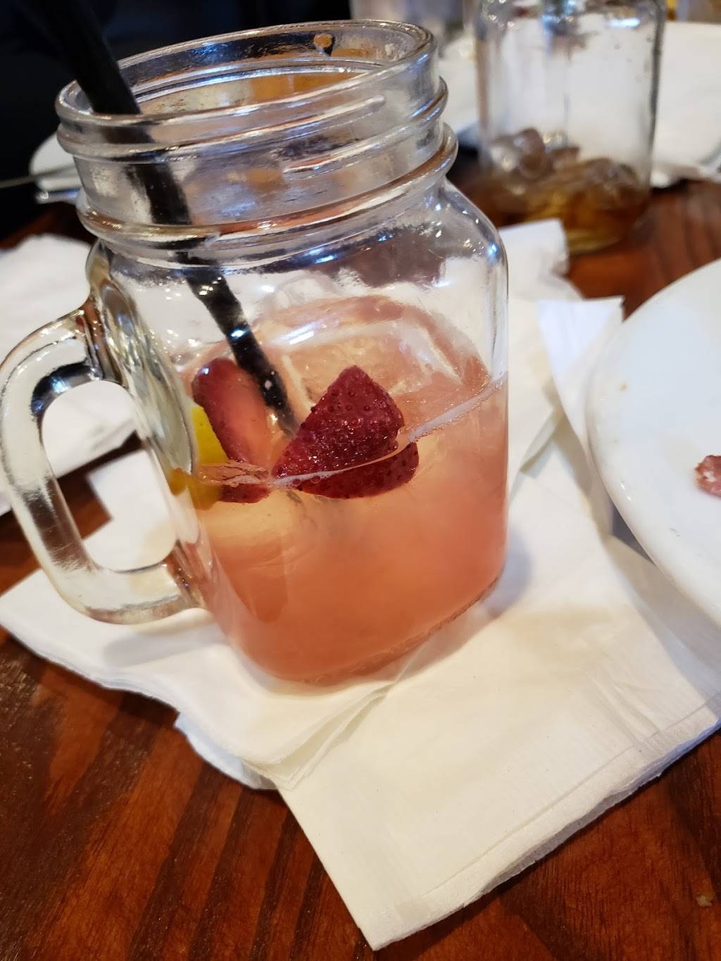 Smokey Bones Bar & Fire Grill | meal takeaway | 4875 28th St SE, Grand Rapids, MI 49512, USA | 6169565398 OR +1 616-956-5398