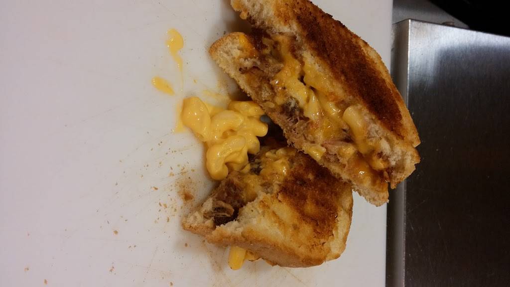 Main Street Café | cafe | 2384 New Holland Pike, Lancaster, PA 17601, USA | 7176564275 OR +1 717-656-4275