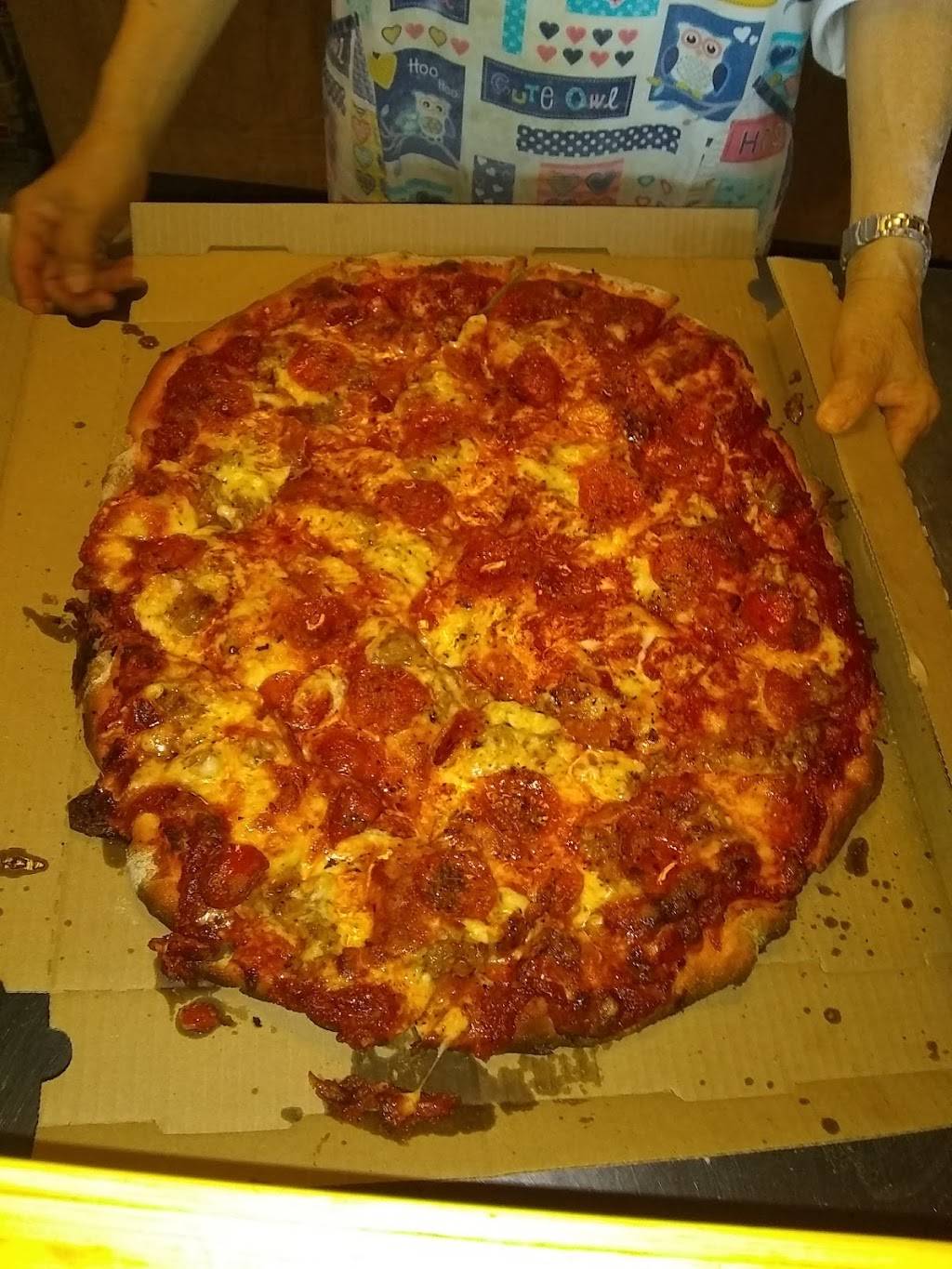 Uncle Petes Pizza | restaurant | 207 N Cass Ave, Westmont, IL 60559, USA | 6309631900 OR +1 630-963-1900