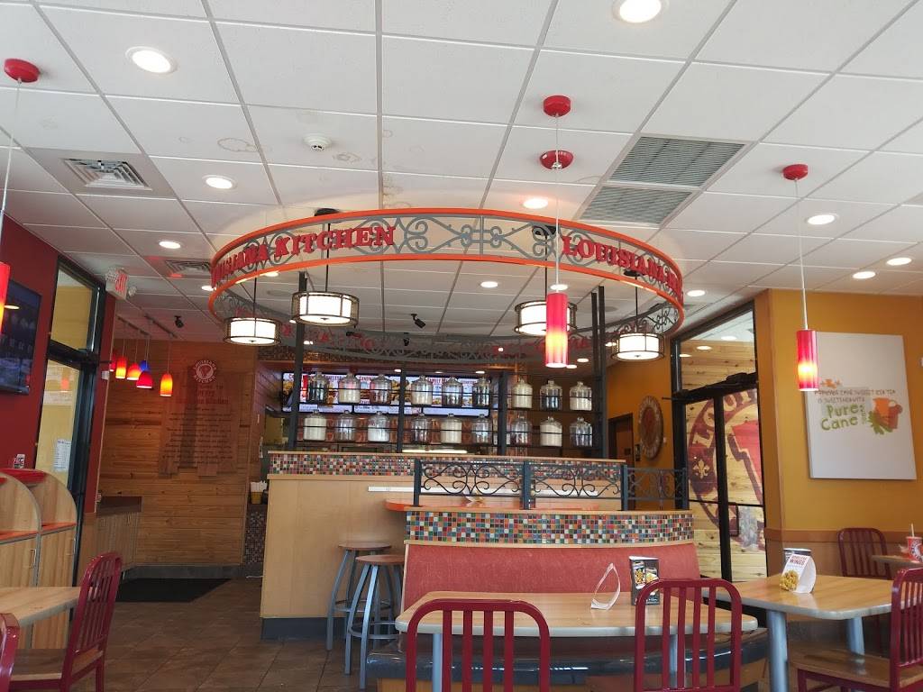 Popeyes Louisiana Kitchen | restaurant | 107 Coggeshall St, New Bedford, MA 02746, USA | 7744252983 OR +1 774-425-2983