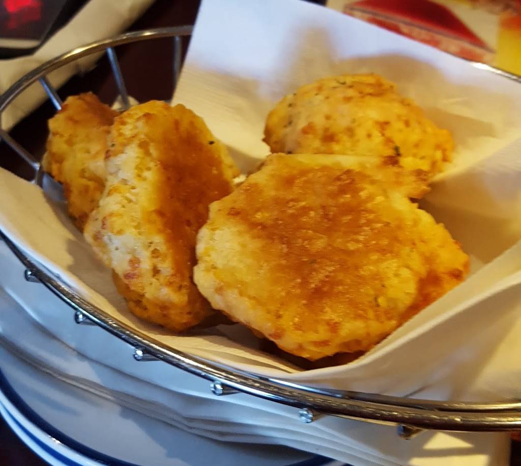 Red Lobster | restaurant | 1145 Glenway Dr, Statesville, NC 28625, USA | 7048810712 OR +1 704-881-0712