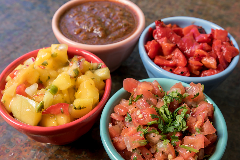 Grillys Restaurant | restaurant | 1 Bolinas Rd, Fairfax, CA 94930, USA | 4154576171 OR +1 415-457-6171