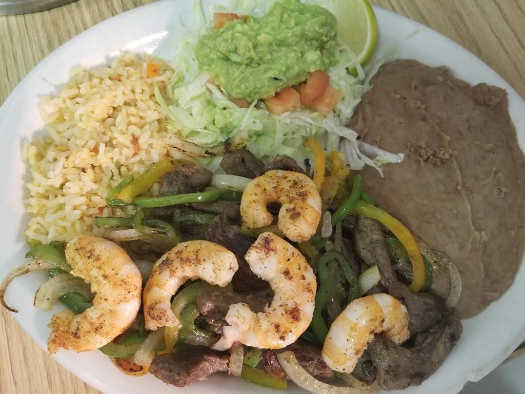 El Ranchito Mexican grill | restaurant | 16018 S Front St, Lacoste, TX 78039, USA | 8307629334 OR +1 830-762-9334