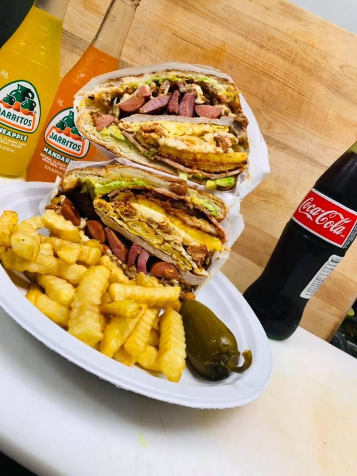 Tortas locas | restaurant | 2594 12th St, Sarasota, FL 34237, USA | 9418794499 OR +1 941-879-4499