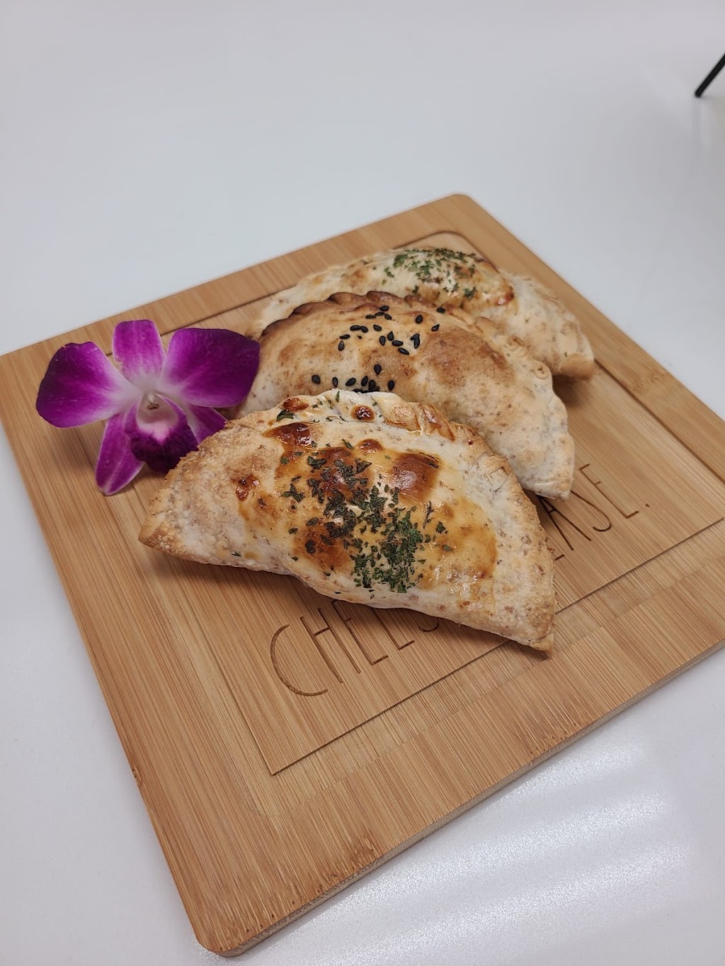 Blueberries Cafe & Wine | cafe | 5337 Gulf Dr #300, Holmes Beach, FL 34217, USA | 7862969612 OR +1 786-296-9612