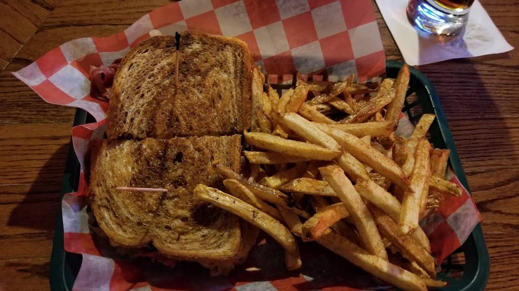 The Vine Bar and Grille | restaurant | 11884 E Main St, North East, PA 16428, USA | 8147258463 OR +1 814-725-8463