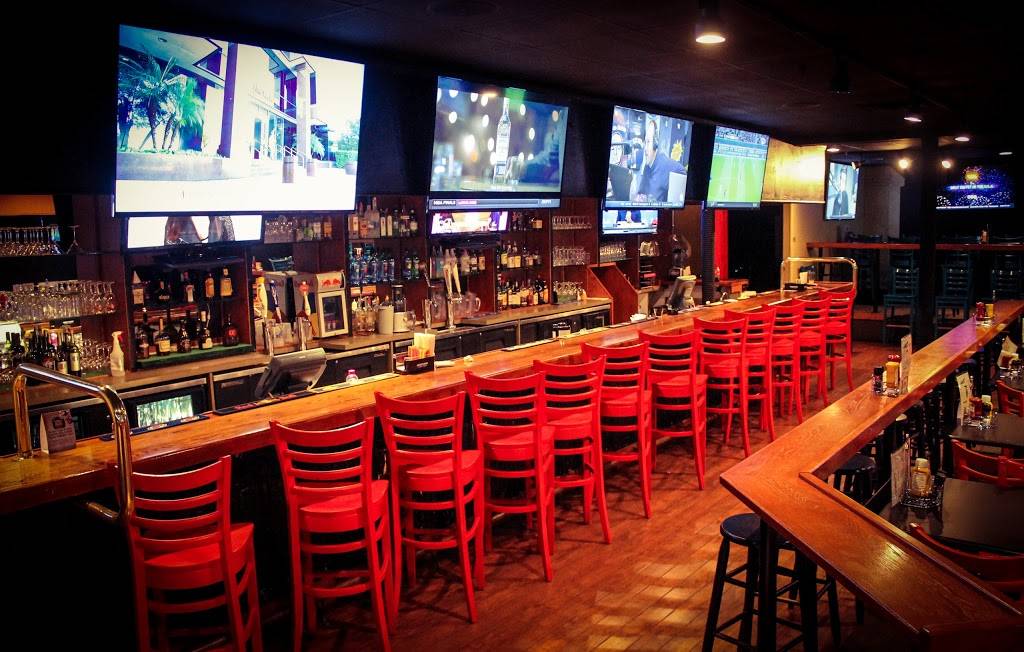 Duesys Sports Bar & Grille | restaurant | 305 E Washington Center Rd, Fort Wayne, IN 46825, USA | 2604835681 OR +1 260-483-5681