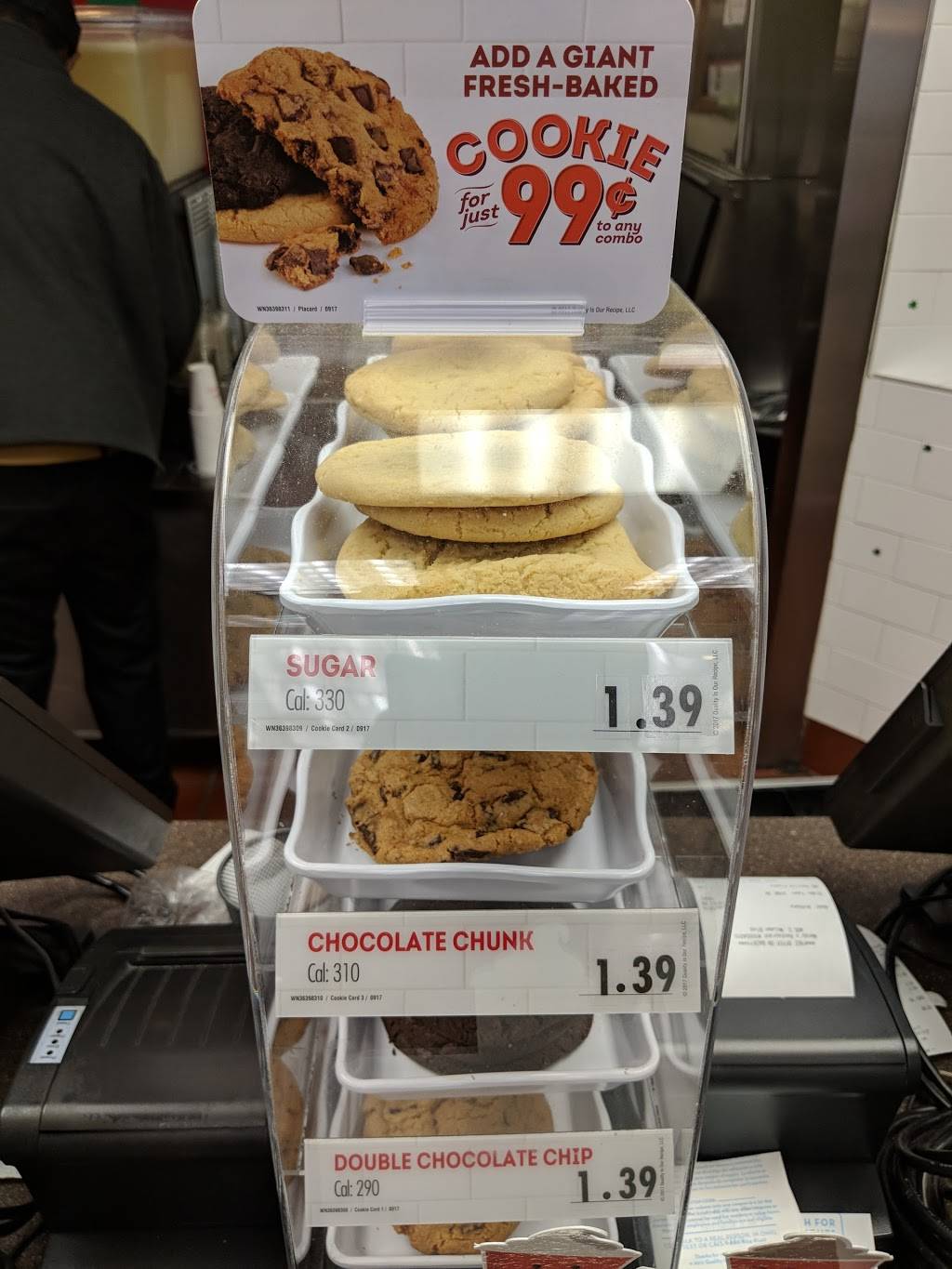 Wendys | restaurant | 465 S McLean Blvd, Elgin, IL 60123, USA | 8477415121 OR +1 847-741-5121