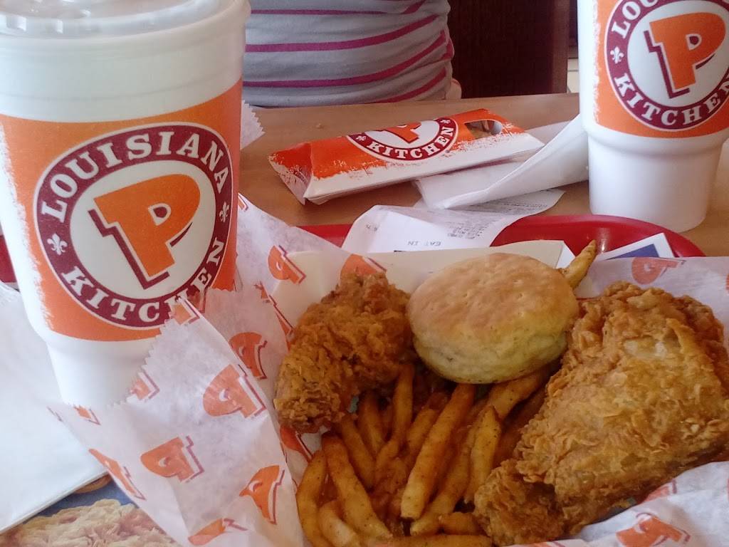Popeyes Louisiana Kitchen | restaurant | 2825 N Military Trl, West Palm Beach, FL 33409, USA | 5616897767 OR +1 561-689-7767