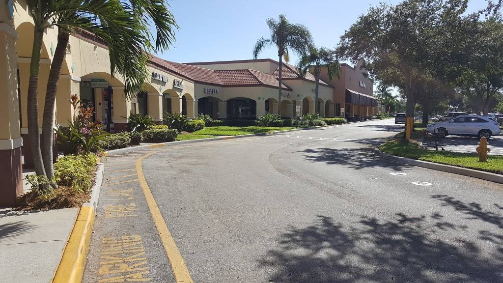 BROCCOLINI CAFE CATERING | restaurant | Embassy Lake Shopping Center, 2535 N Hiatus Rd, Hollywood, FL 33026, USA | 9548484030 OR +1 954-848-4030