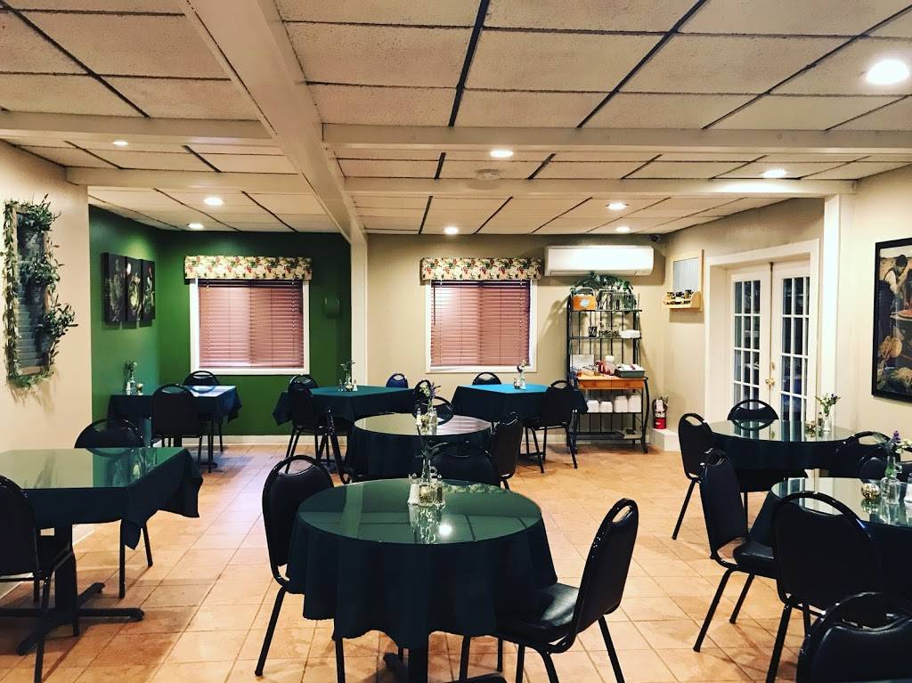 Olive’s Ti-Pi Pizzeria | restaurant | 24 Wayne Ave, Ticonderoga, NY 12883, USA | 5185035084 OR +1 518-503-5084