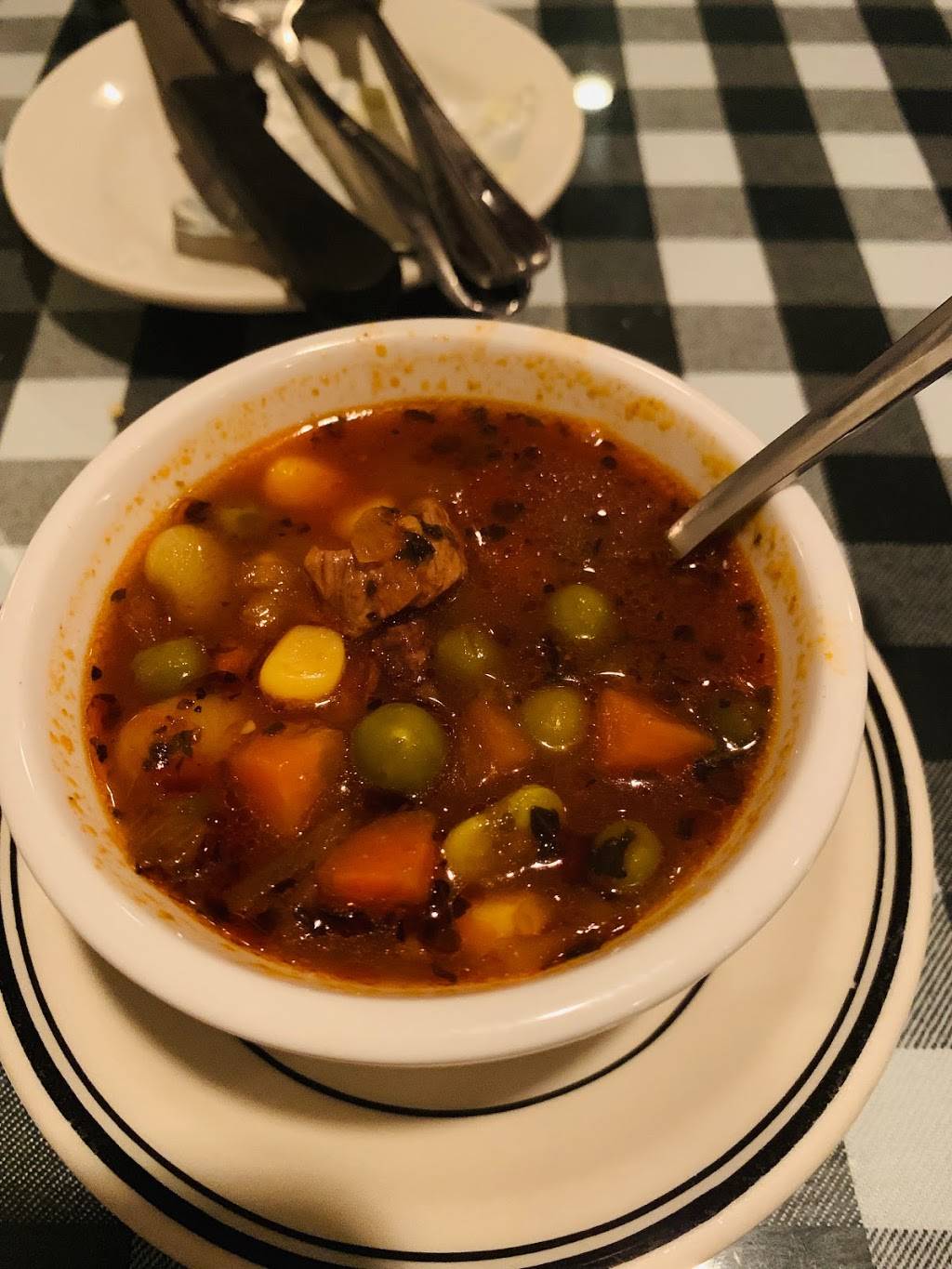 Lindas La Cantina | restaurant | 4721 E Colonial Dr, Orlando, FL 32803, USA | 4078944491 OR +1 407-894-4491