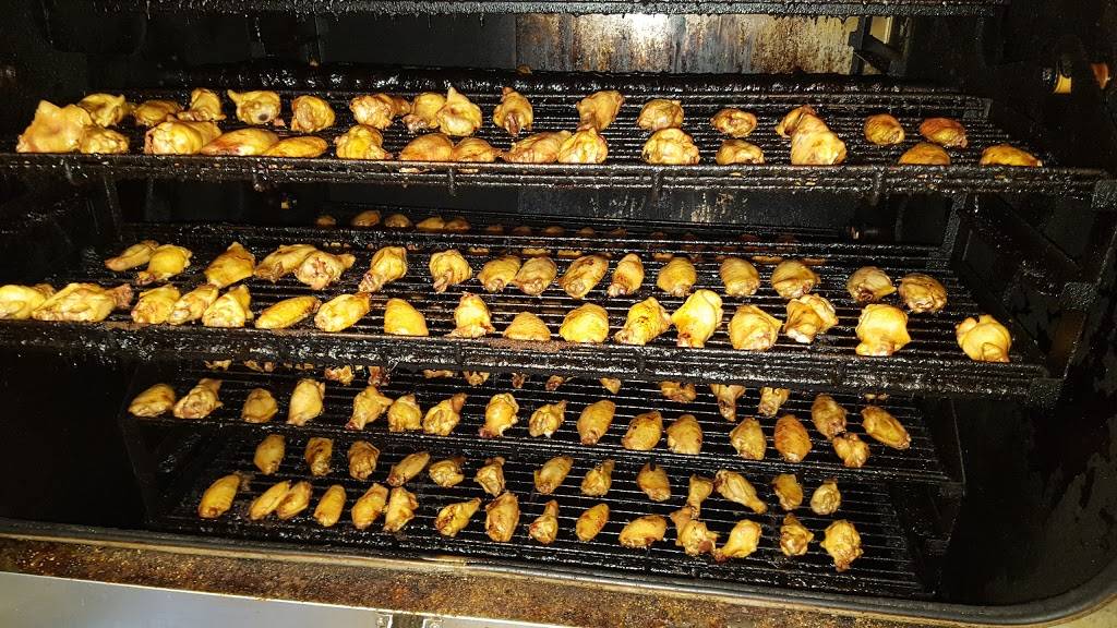 Charlie And Jakes Barbecue | restaurant | 490 E Eau Gallie Blvd, Indian Harbour Beach, FL 32937, USA | 3217777675 OR +1 321-777-7675