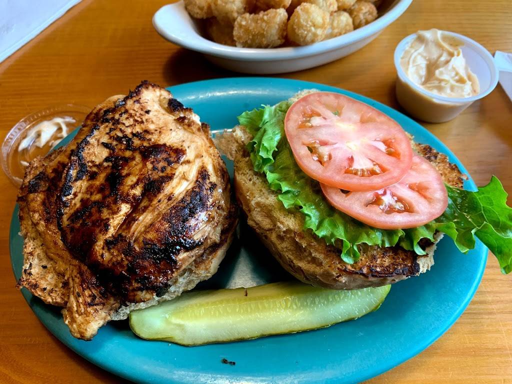 Arts Tavern | restaurant | 6487 W Western Ave, Glen Arbor, MI 49636, USA | 2313343754 OR +1 231-334-3754