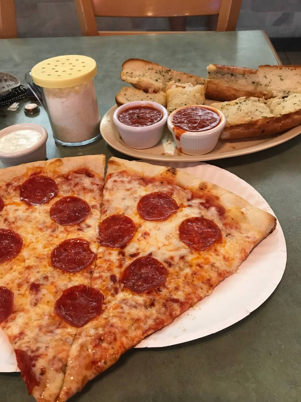 Joes Pizza Pasta & Subs | restaurant | 4300 Matlock Rd #100, Arlington, TX 76018, USA | 8174682900 OR +1 817-468-2900