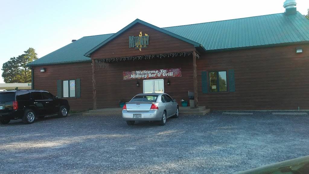 Midway Bar & Grill LLC | restaurant | 13551 MO-32, Ste. Genevieve, MO 63670, USA | 5738831006 OR +1 573-883-1006