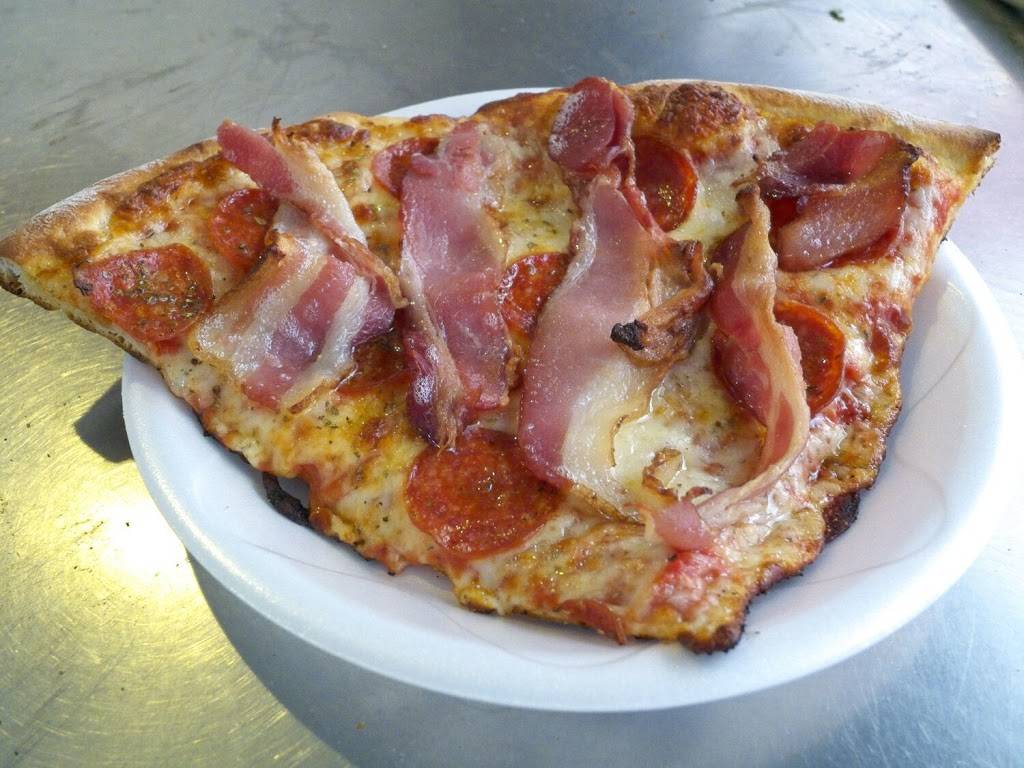 Paula & Monicas Pizzeria | meal takeaway | 1518 W Chicago Ave #1, Chicago, IL 60642, USA | 3129293615 OR +1 312-929-3615