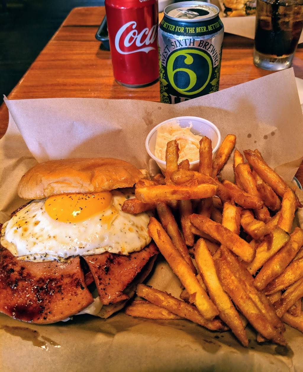 Metzgers Tavern | restaurant | 1000 Powell St, Henderson, KY 42420, USA | 2708269461 OR +1 270-826-9461