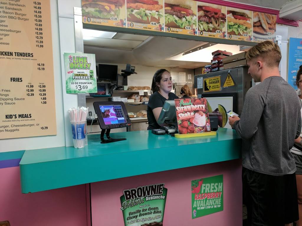 Jakes Over the Top | restaurant | 1225 Country Hills Dr, Ogden, UT 84403, USA | 8013990676 OR +1 801-399-0676