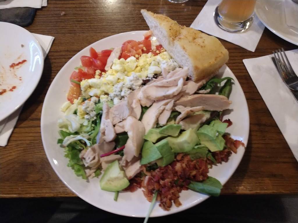 Uno Pizzeria & Grill | restaurant | 20 Centre Dr, Central Valley, NY 10917, USA | 8457836560 OR +1 845-783-6560