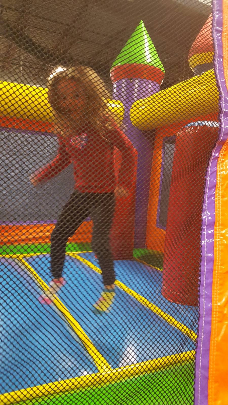 Bounce Kraze | meal takeaway | 407 Granite Run Dr, Lancaster, PA 17601, USA | 7179474500 OR +1 717-947-4500