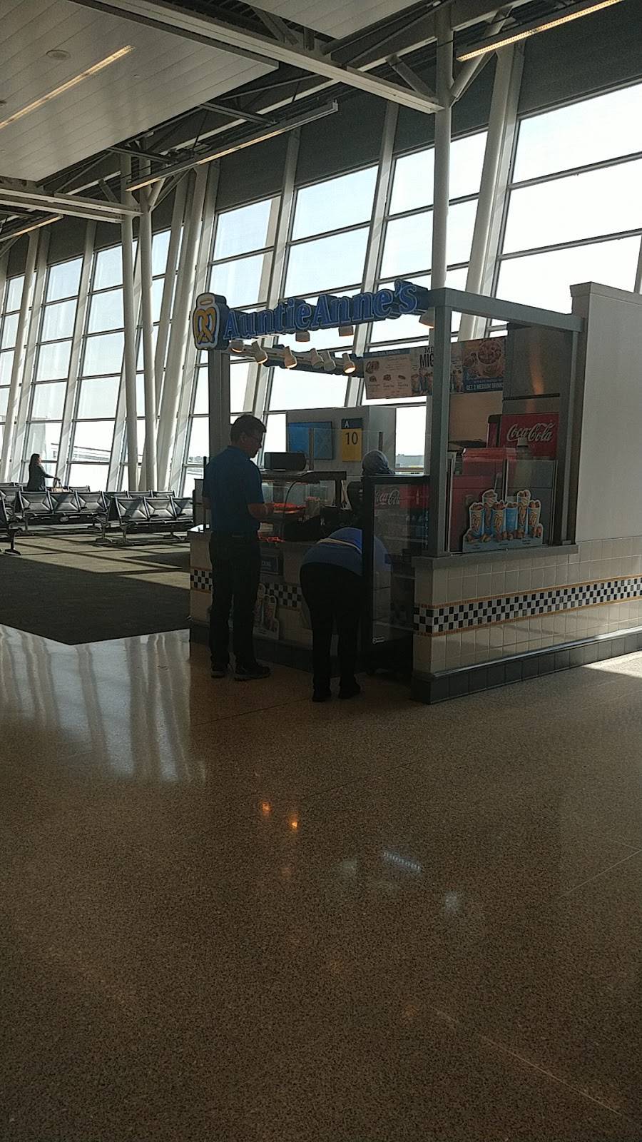 Auntie Annes | restaurant | Indianapolis International Airport Concourse A, A10, Indianapolis, IN 46241, USA | 3174877243 OR +1 317-487-7243