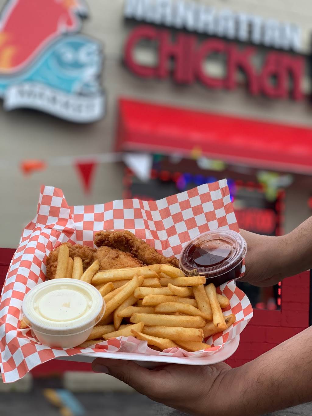 Manhattan Fish & Chicken | restaurant | 15251 W 7 Mile Rd, Detroit, MI 48235, USA | 3133973244 OR +1 313-397-3244