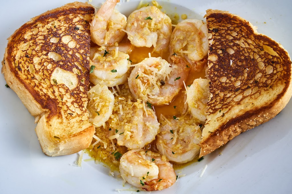 Chef Peters Bistro @ Westbrook | restaurant | 19260 N Westbrook Pkwy, Peoria, AZ 85382, USA | 6232485699 OR +1 623-248-5699