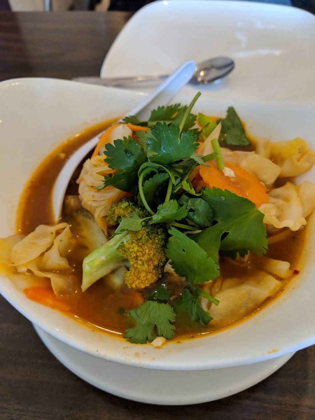 Vanda Thai | restaurant | 1250 Newell Ave, Walnut Creek, CA 94596, USA | 9259359335 OR +1 925-935-9335