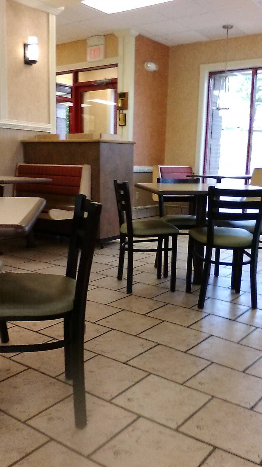 Arbys | restaurant | 627 Main St W, Ripley, WV 25271, USA | 3043724554 OR +1 304-372-4554