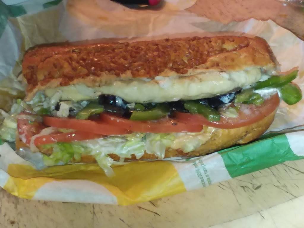 Subway | restaurant | 4075 S State Rd 7, Lake Worth, FL 33467, USA | 5617458057 OR +1 561-745-8057