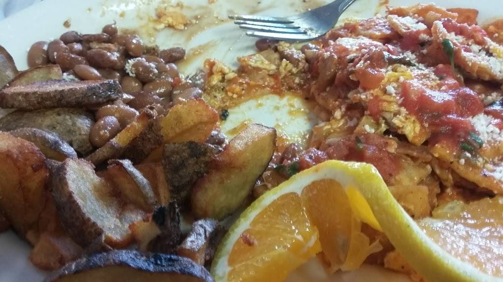 Los Robles Cafe | restaurant | 1420 Spring St, Paso Robles, CA 93446, USA | 8052398525 OR +1 805-239-8525