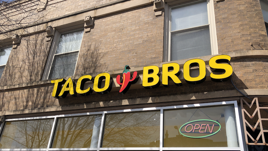 Taco Bros | restaurant | 2 Chicago Ave, Oak Park, IL 60302, USA | 7086135384 OR +1 708-613-5384
