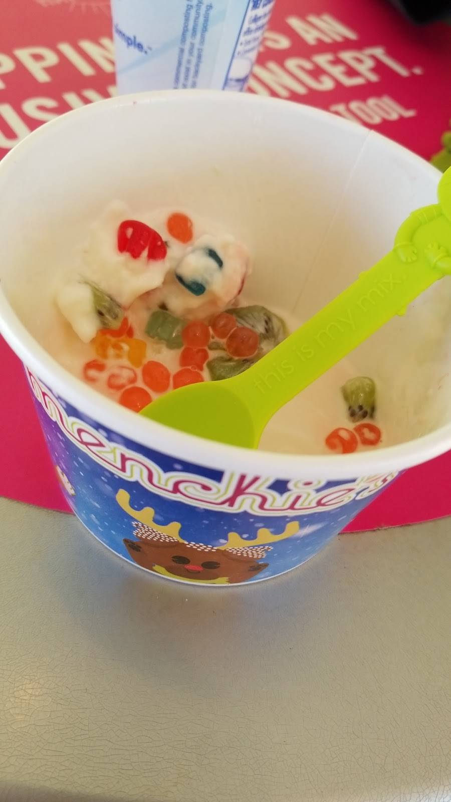 Menchies Frozen Yogurt | bakery | 6001 Winter Haven Dr NW, Albuquerque, NM 87120, USA | 5058992299 OR +1 505-899-2299