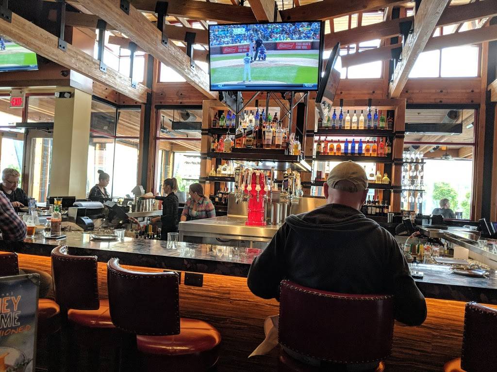 Lazy Dog Restaurant & Bar | restaurant | 19359 Stevens Creek Blvd, Cupertino, CA 95014, USA | 4083594690 OR +1 408-359-4690