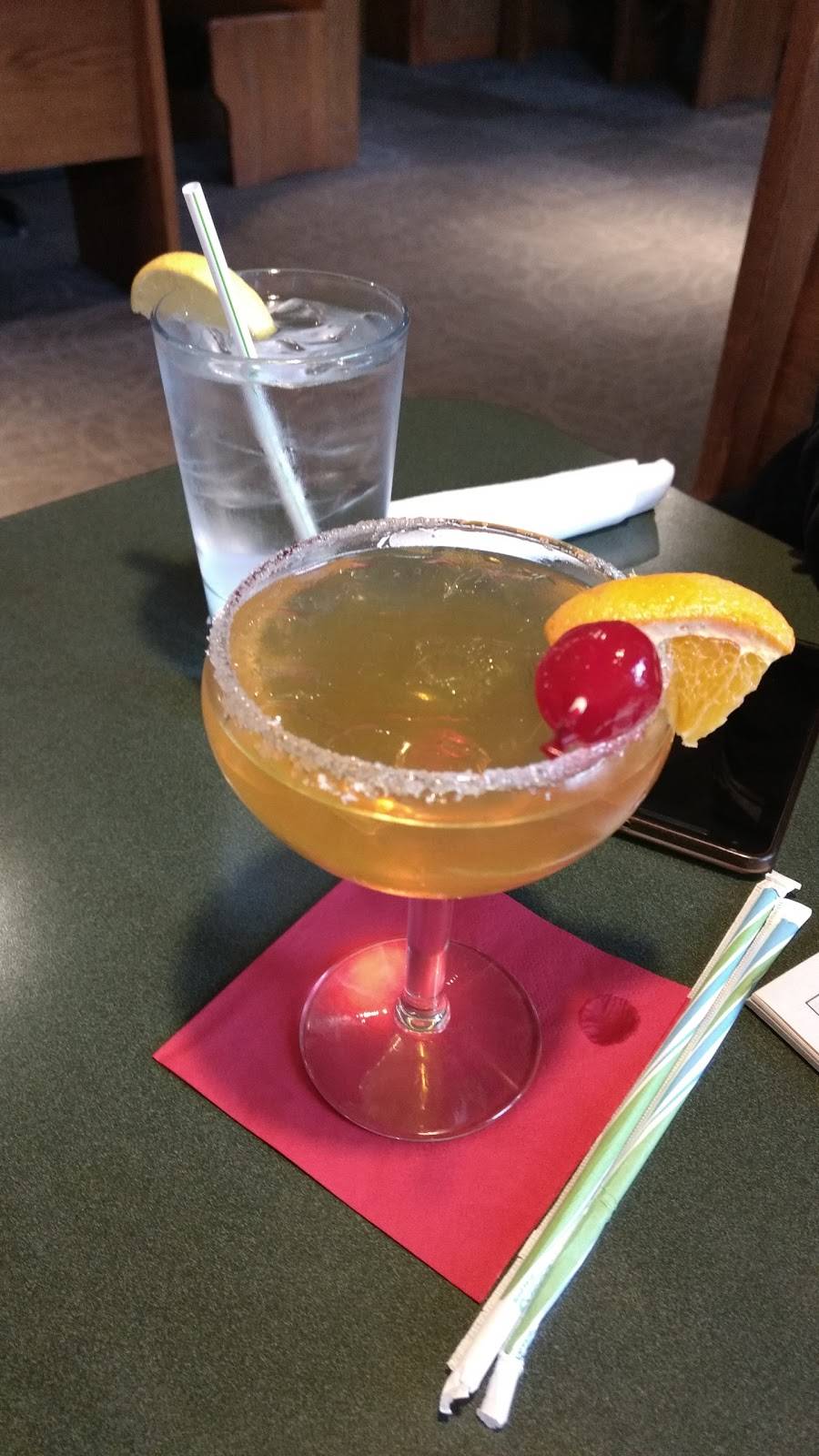 Francescos Bistro | restaurant | 1875 W Monroe Rd, St. Louis, MI 48880, USA | 9896812213 OR +1 989-681-2213