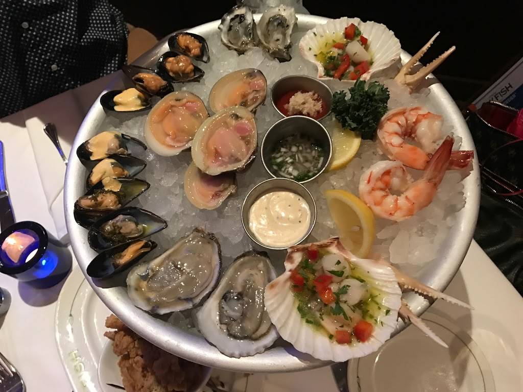 Max Fish | restaurant | 110 Glastonbury Blvd, Glastonbury, CT 06033, USA | 8606523474 OR +1 860-652-3474