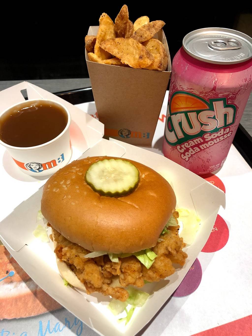 Mary Browns Chicken & Taters | restaurant | 1100 Ellesmere Rd, Toronto, ON M1P 2X3, Canada | 4165511959 OR +1 416-551-1959