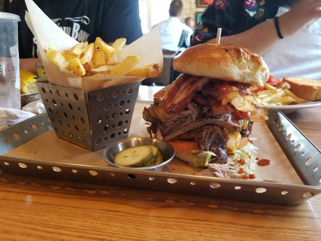 Chilis Grill & Bar | meal takeaway | 2610, 9720 Ridgeland Ave, Chicago Ridge, IL 60415, USA | 7084249866 OR +1 708-424-9866