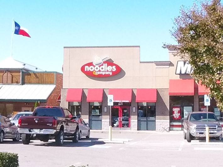 Noodles and Company | restaurant | 2702 Wilma Rudolph Blvd, Clarksville, TN 37040, USA | 9315519556 OR +1 931-551-9556