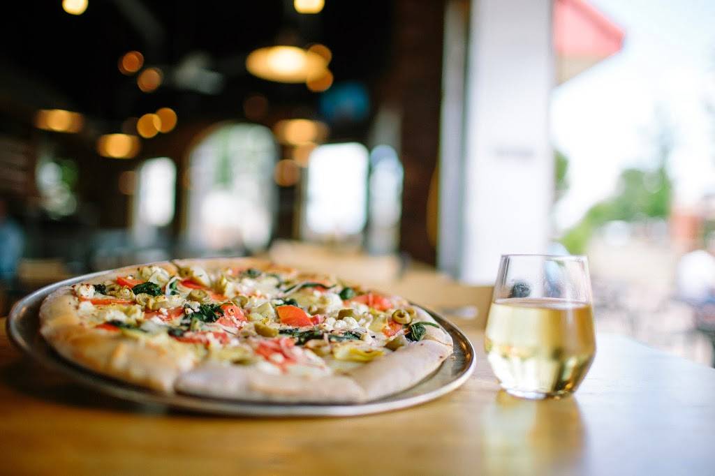 The Oven Pizza Co. | restaurant | 2000 Village Run Rd, Wexford, PA 15090, USA | 7247998750 OR +1 724-799-8750