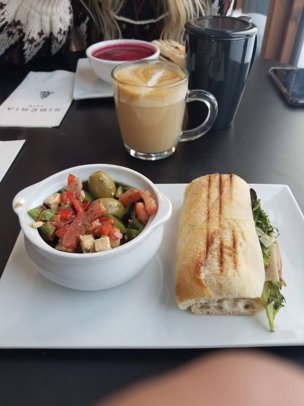 Sibéria Café | restaurant | 339 Rue de Genève, Québec, QC G2M 0A2, Canada | 4188411325 OR +1 418-841-1325